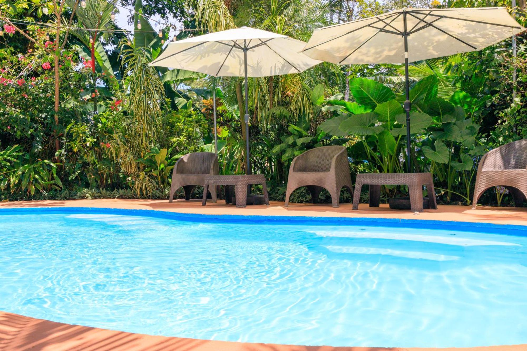 Bambutel Cocles Hotel Puerto Viejo de Talamanca ภายนอก รูปภาพ