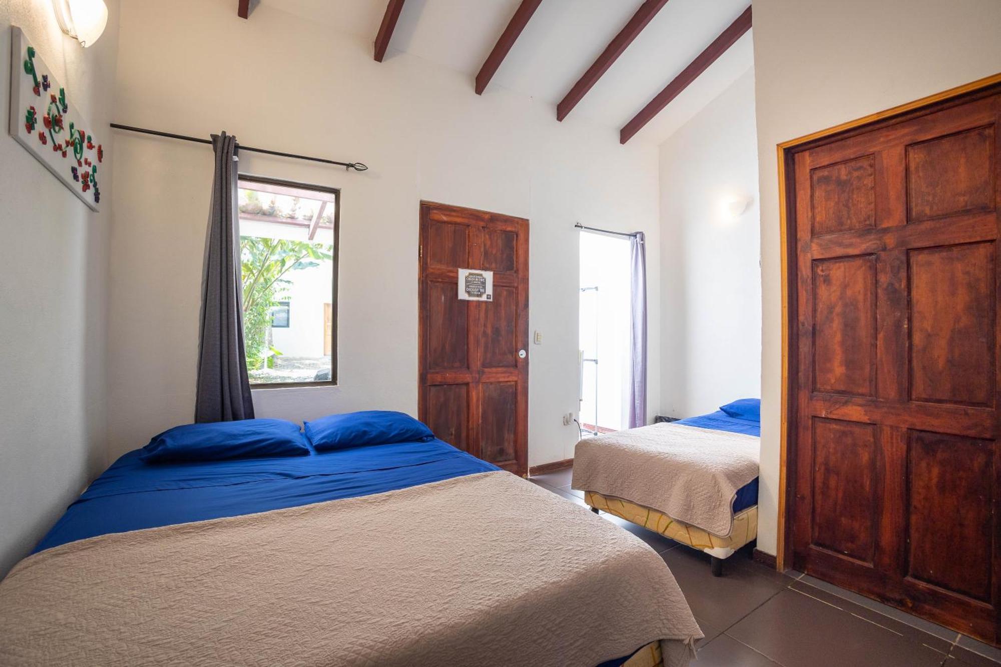 Bambutel Cocles Hotel Puerto Viejo de Talamanca ภายนอก รูปภาพ
