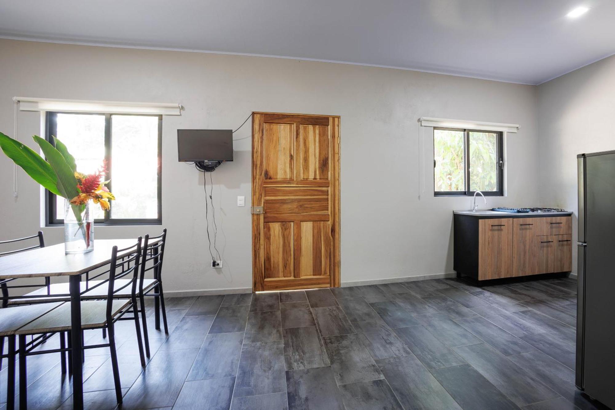 Bambutel Cocles Hotel Puerto Viejo de Talamanca ภายนอก รูปภาพ