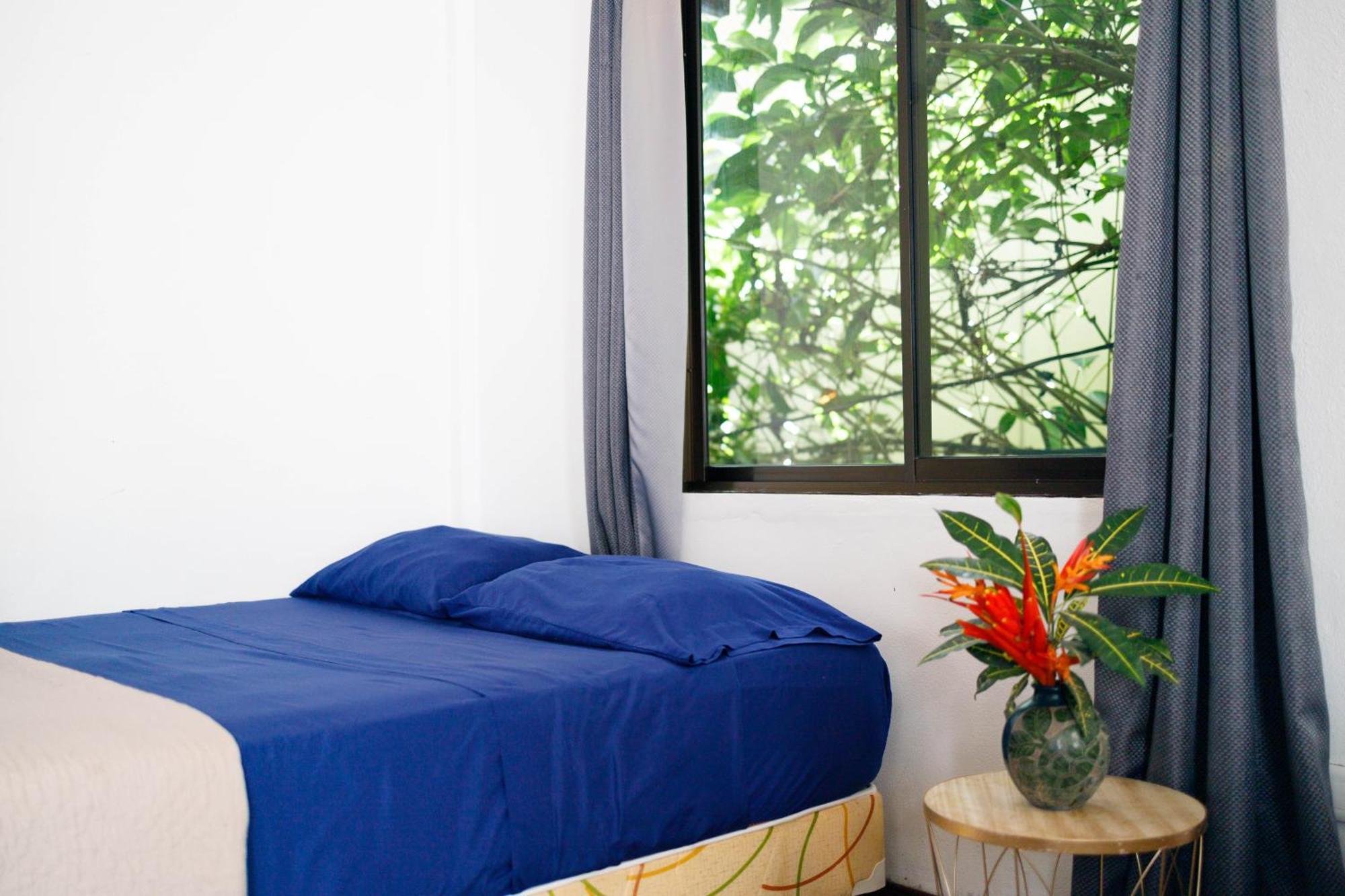Bambutel Cocles Hotel Puerto Viejo de Talamanca ภายนอก รูปภาพ